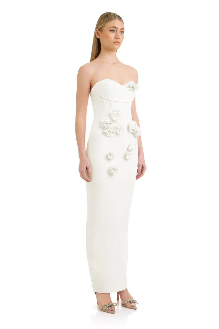 Elegant Rose Applique Strapless Gown - Perfect for Evening Events | Chuzko.com