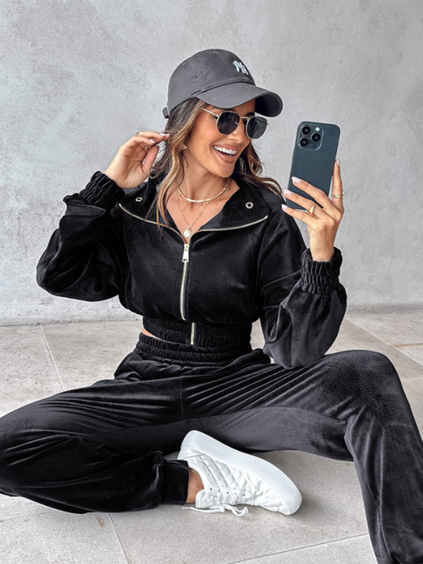 Comfy Velvet Tracksuit - Velour Jogger Pants & Crop Top Matching | Chuzko.com