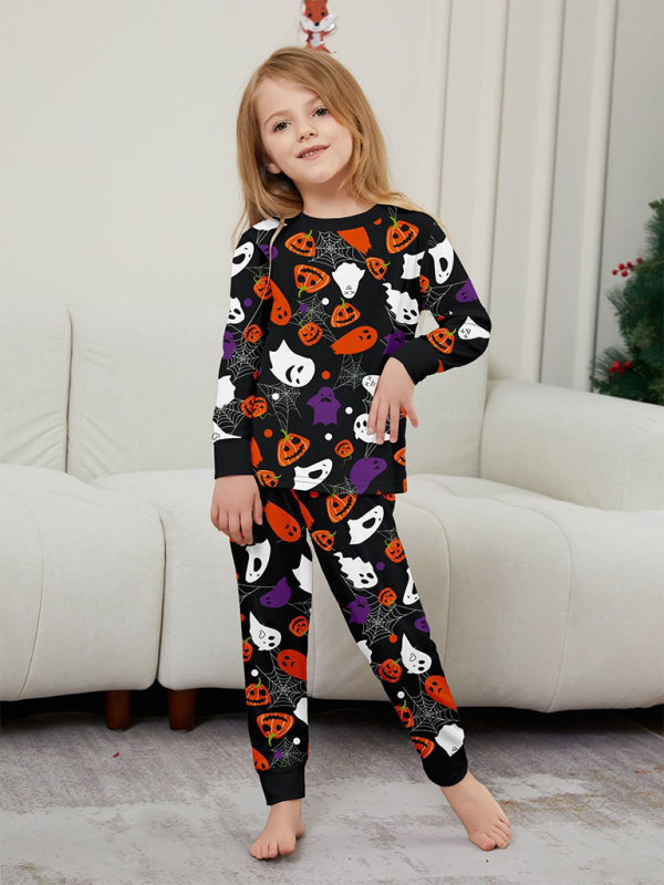 Spooky Ghosts Family Halloween Pajamas Halloween Pajamas | Chuzko.com