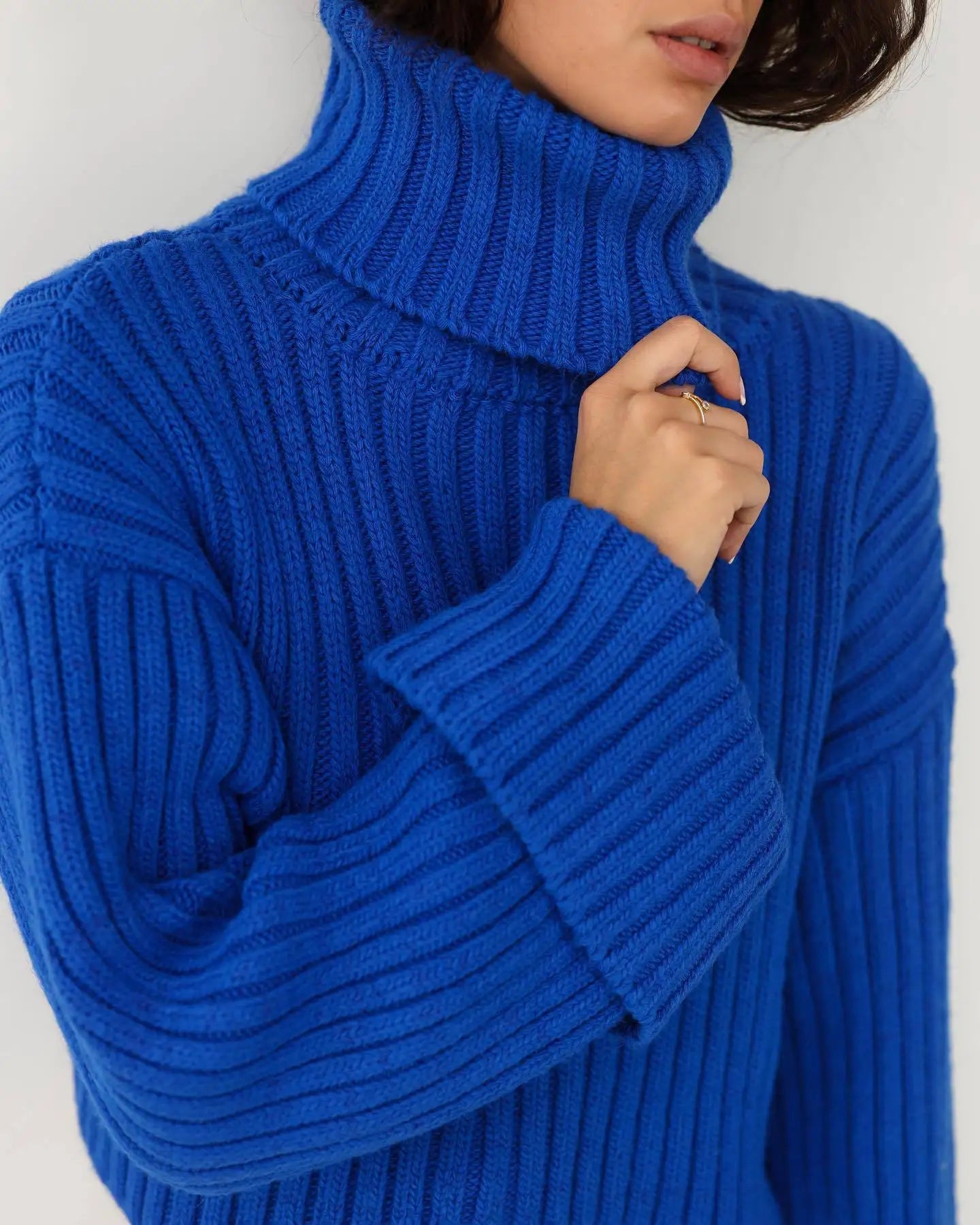 Cozy Blue Turtleneck Crop Sweater Loose Jumper Sweaters | Chuzko.com