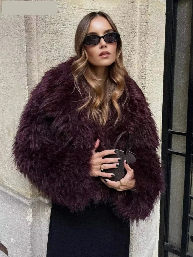 Chic Shaggy Charm Jacket Faux Fur	