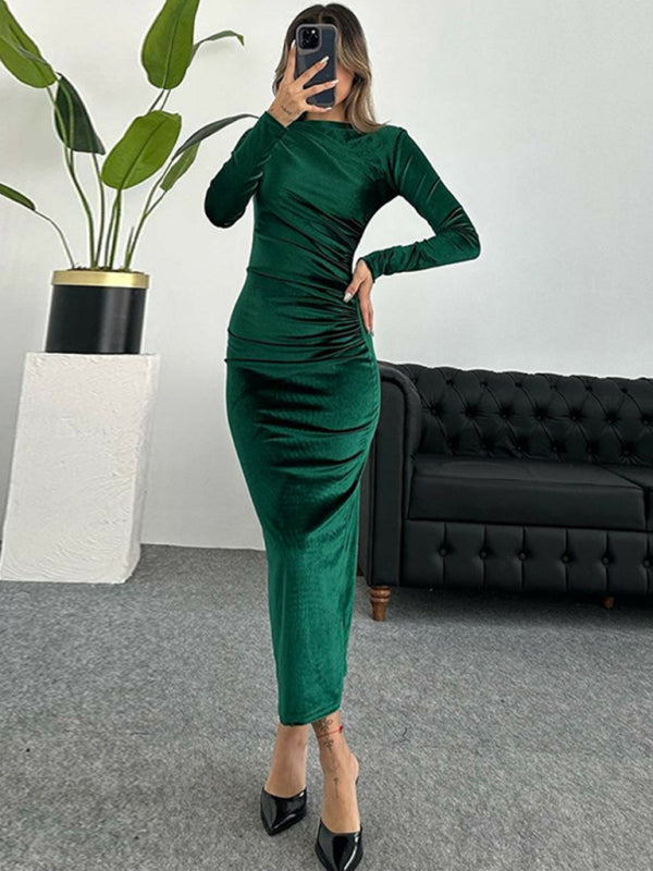 Elegant Emerald Velvet Winter Dress Elegant Velvet Dresses | Chuzko.com