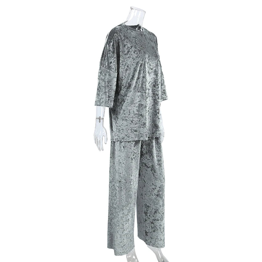 Velour Two-Piece Loungewear Oversized Top and Pants Set | Chuzko.com