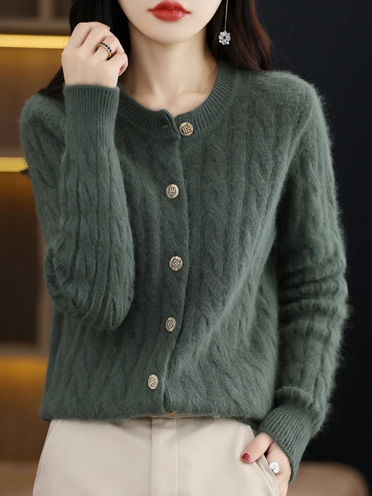 Elegant Cable Knit Cashmere Cardigan	