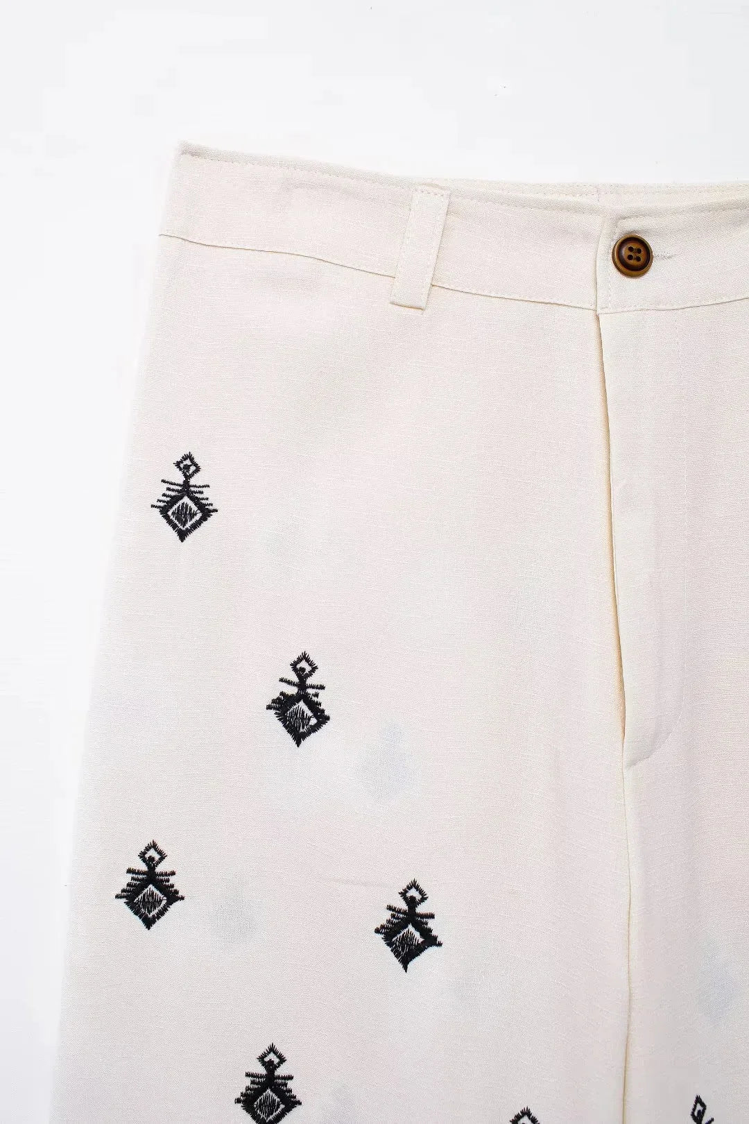 Embroidered Loungewear Artistic Pants and Shirt Loungewear | Chuzko.com