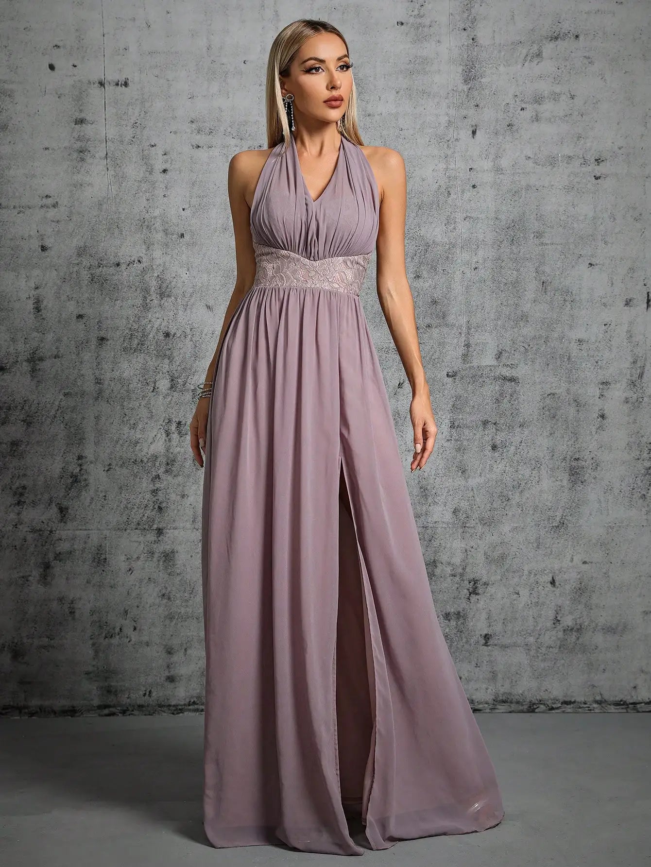 Flowing Lavender Halter Dress for Formal Occasions Evening Gown	