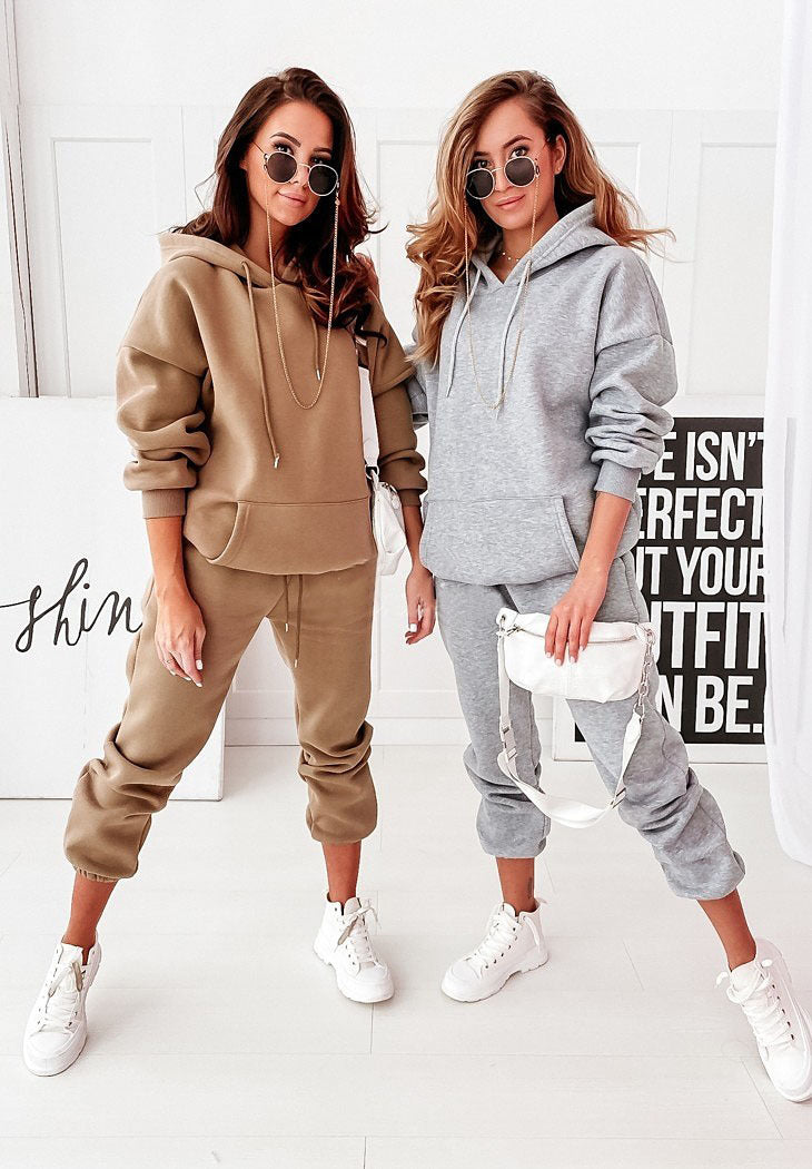 Jogging Set Sweatpants and Crop Hoodie Tracksuit Set | Chuzko.com