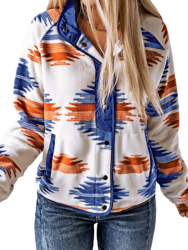 Native American-Inspired Fleece Jacket for Fall Style	