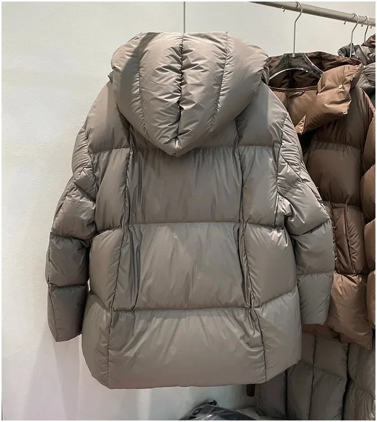 Trendy Urban Puffer Jacket for Winter Excursions Puffer Jackets