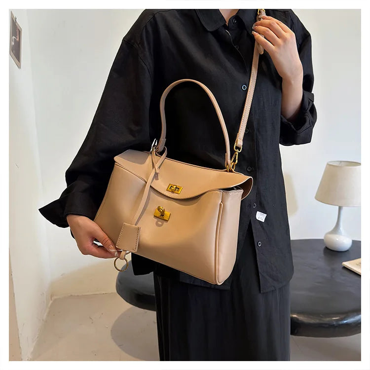 Elegant Crossbody Handbag for Modern Women HandBags