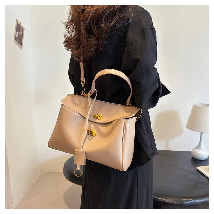 Elegant Crossbody Handbag for Modern Women HandBags