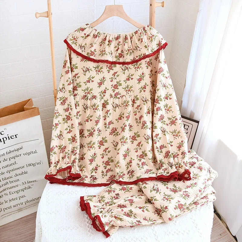 Floral Print Cotton Pajamas with Lace Trim Women’s Nightwear