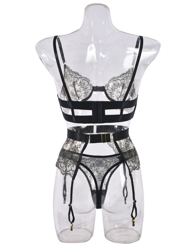 Elegant Bridal Lingerie Set with Garters for Special Evenings