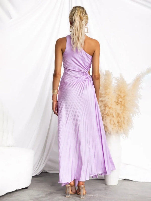 Elegant Pleated Maxi Dress with Asymmetrical Neckline Elegant