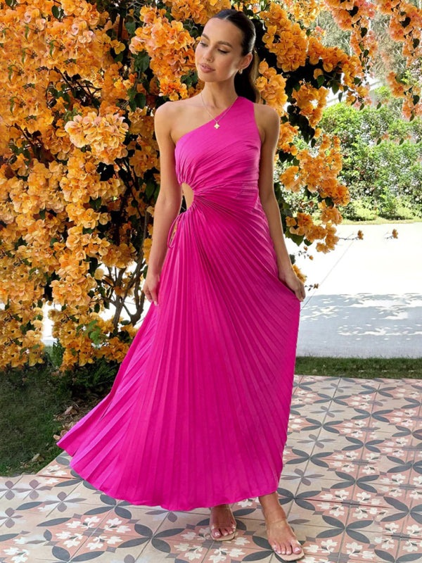 Elegant Pleated Maxi Dress with Asymmetrical Neckline Elegant