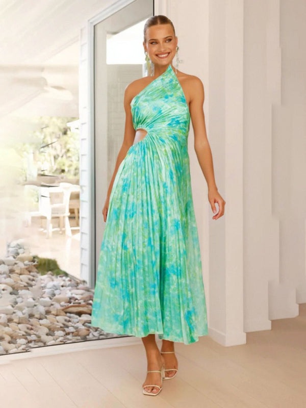 Elegant Pleated Maxi Dress with Asymmetrical Neckline Elegant