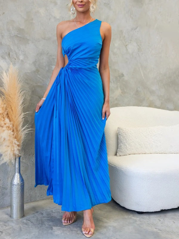 Elegant Pleated Maxi Dress with Asymmetrical Neckline Elegant