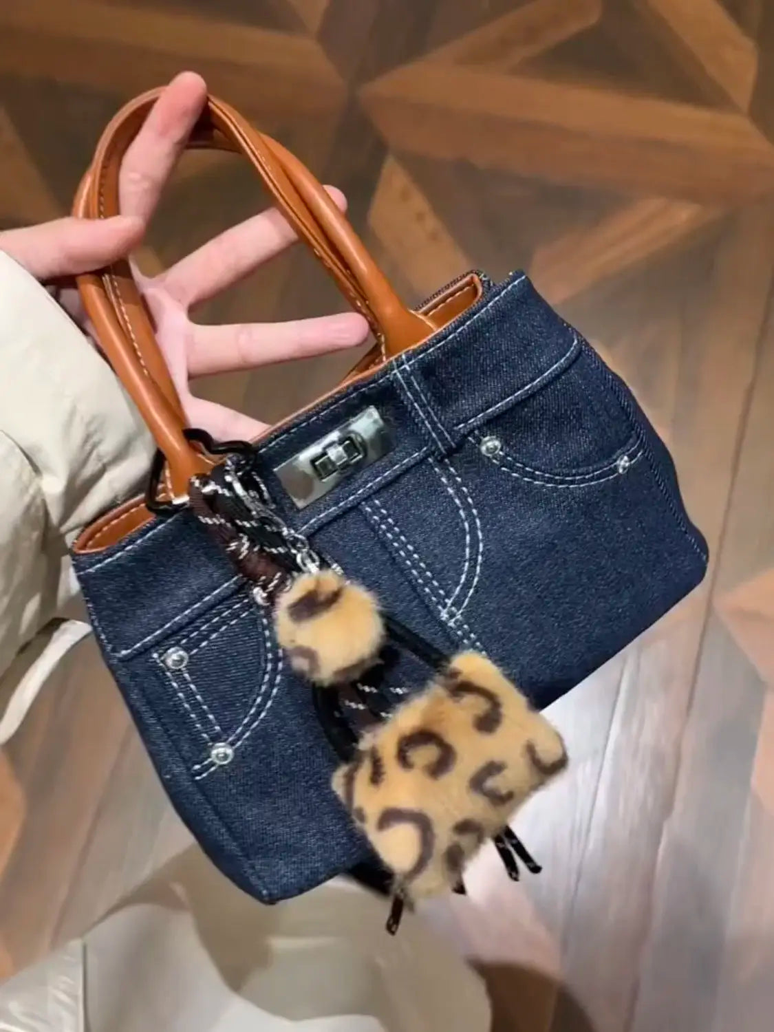 Casual Denim Handbag for Everyday	