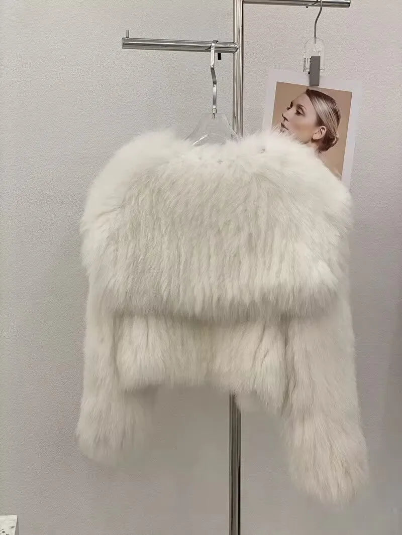 Women’s Luxurious Faux Fur Jacket for Winter Nights Coats