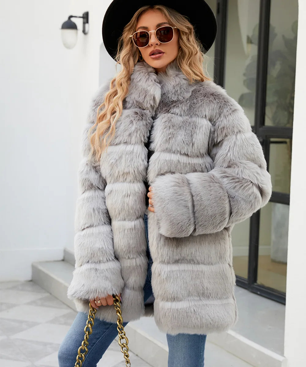 Plush Women's Faux Fur Winter Coat Faux Fur Coats