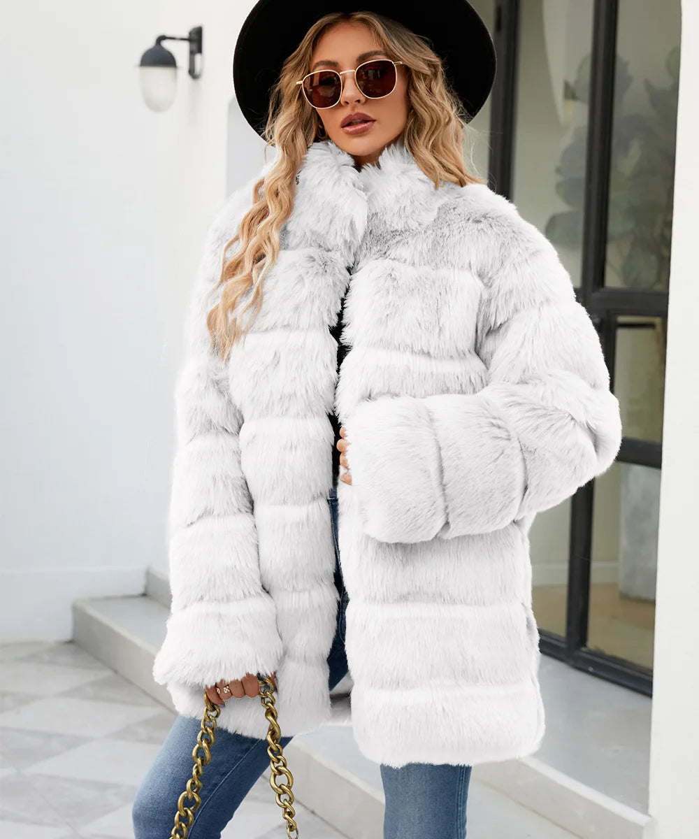 Plush Women's Faux Fur Winter Coat Faux Fur Coats