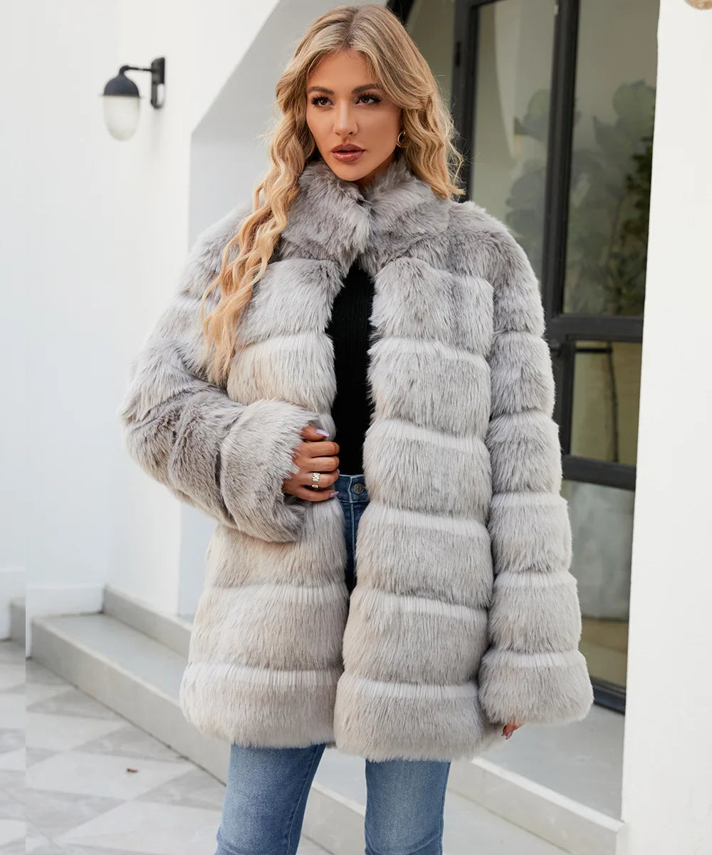 Plush Women's Faux Fur Winter Coat Faux Fur Coats