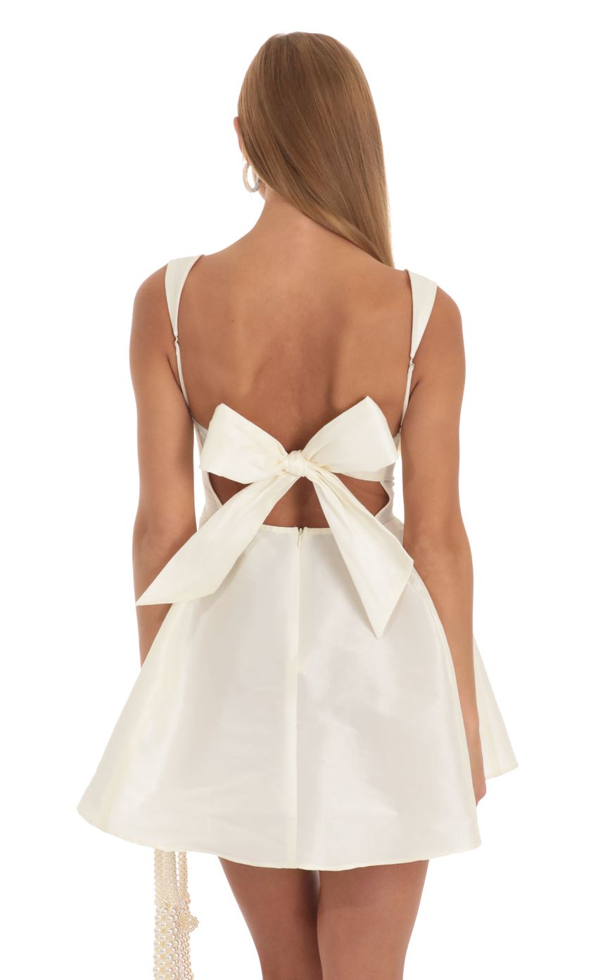 Elegant Silky Bowknot Back Fit &amp; Flare Mini Dress Flowy Dresses