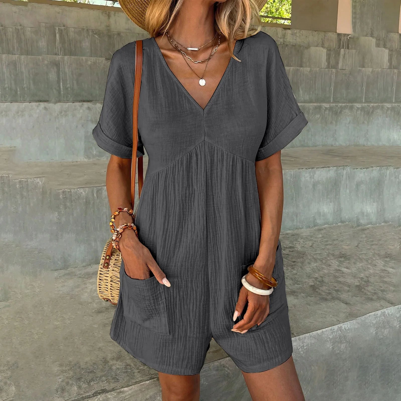 Essential Summer Romper with Textured Fabric and Pockets Rompers