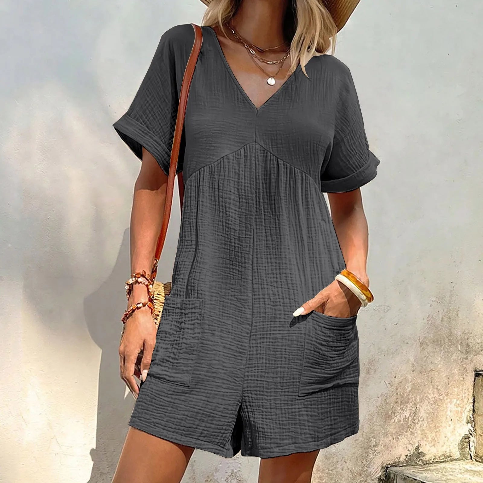 Essential Summer Romper with Textured Fabric and Pockets Rompers