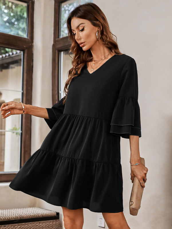 Casual Elegance: Women's Tiered Ruffle Mini Dress with V-Neck