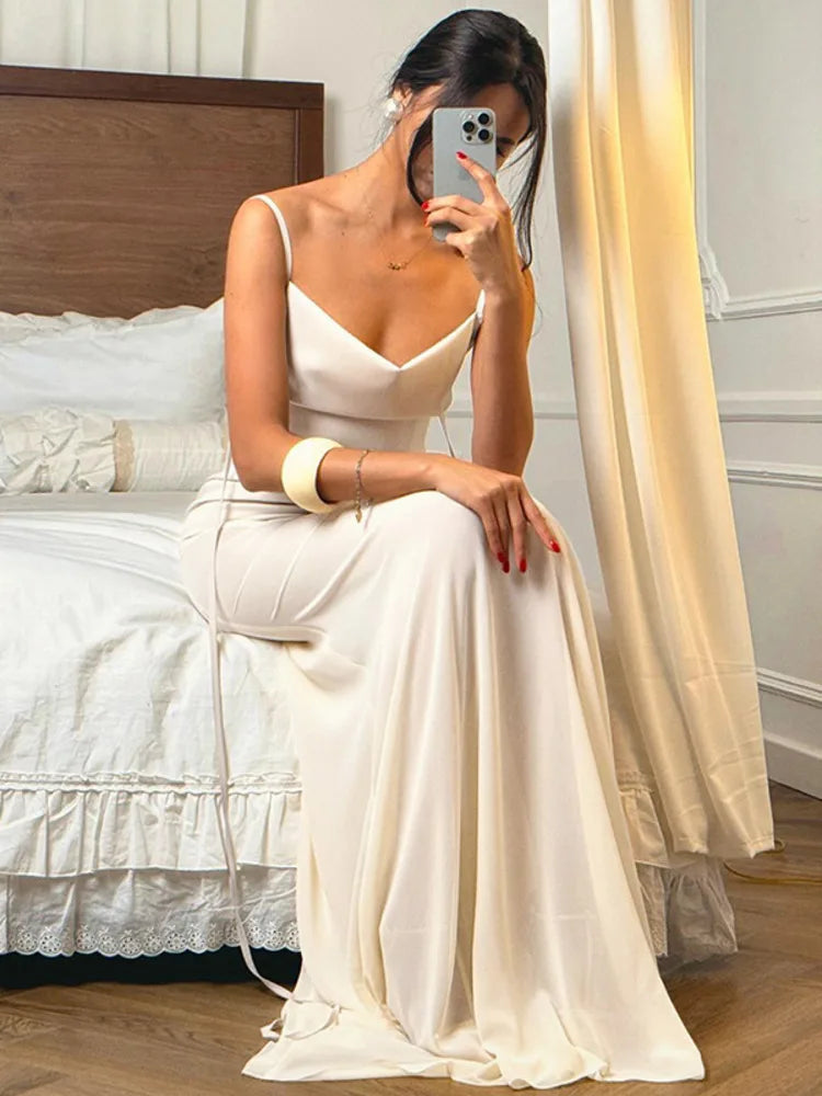 Elegant White Satin Evening Gown for Special Events