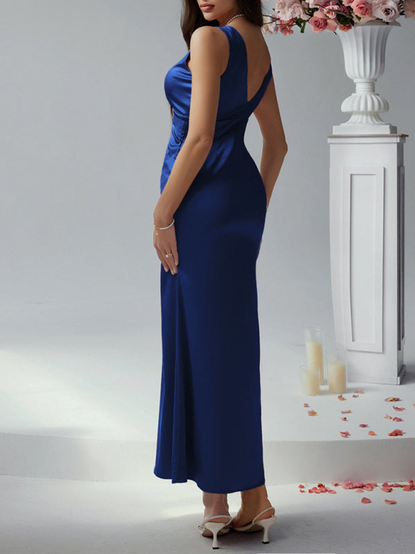 Backless Satin Evening Gown for Formal Celebrations | Party Dresses