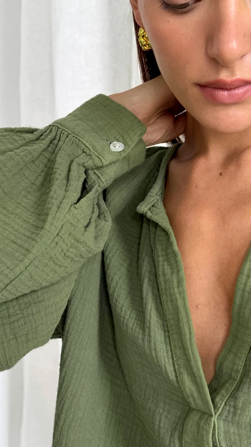 Casual Henley Neck Blouse with Drop Shoulders in Cotton | Dresses